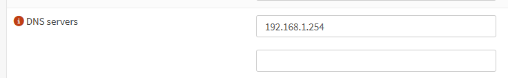 Serveur DNS dans la configuration DHCP
